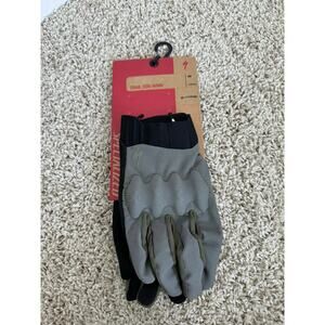 NWT Specialized Women’s Cycling Trail D3O Long Finger Gloves - Size M Oak Green